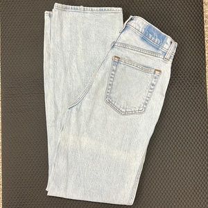 Abercrombie The 90s Relaxed Ultra High Rise Jeans 2R